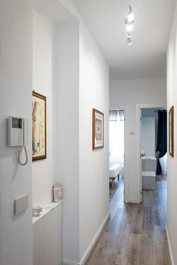 A Due Passi - Guest House Santo Stefano di Camastra