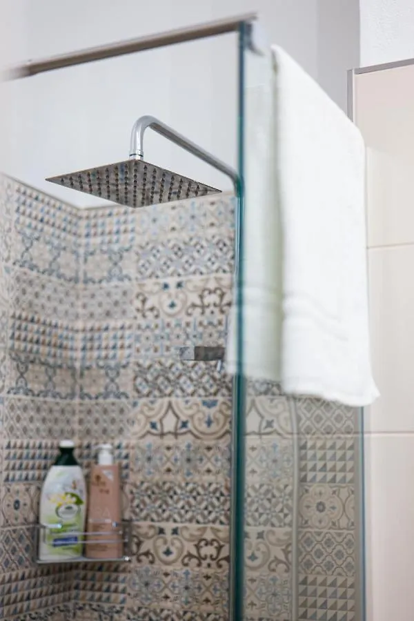 A Due Passi - Guest House Santo Stefano di Camastra